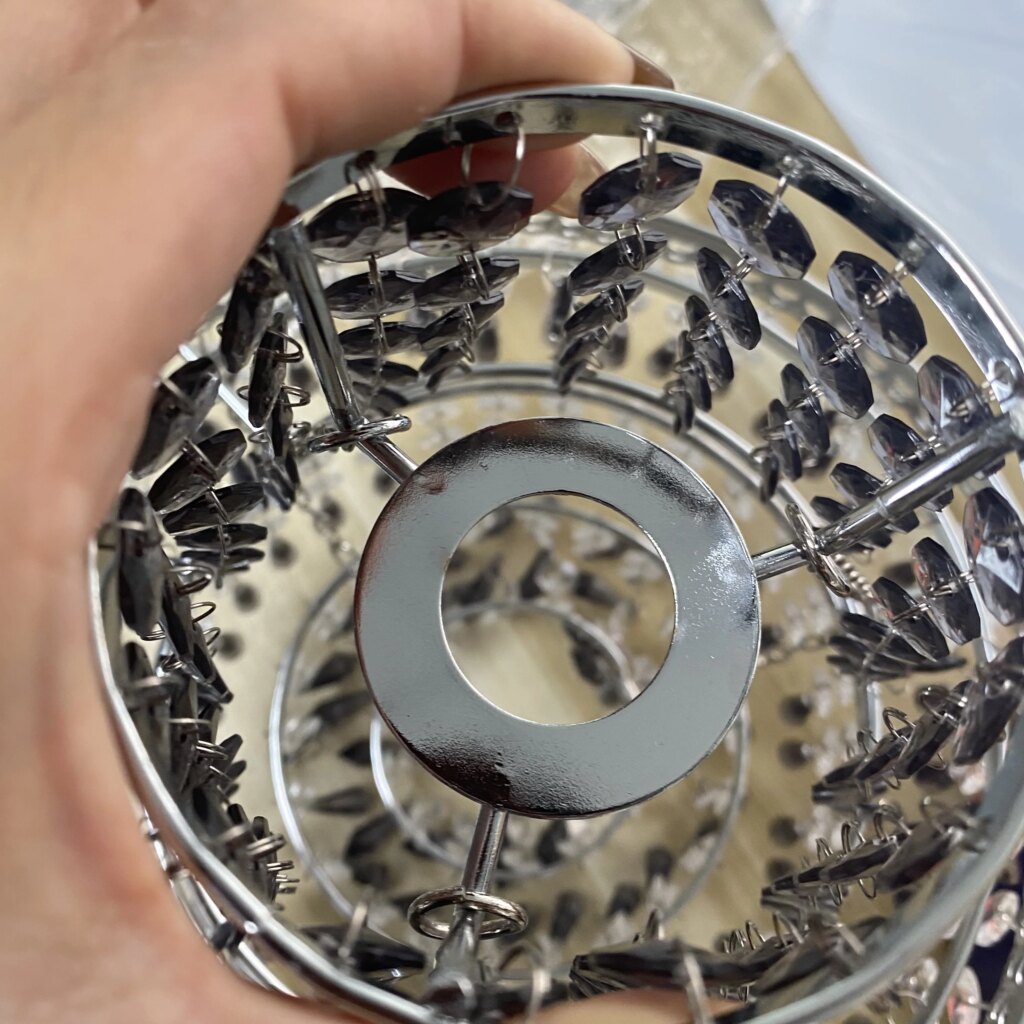 Lustre à pampilles gris ou transparents