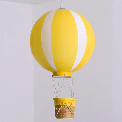 Lustre coloré Montgolfière chambre enfant