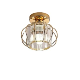 On voit un petit lustre doré et verre sur fond blanc