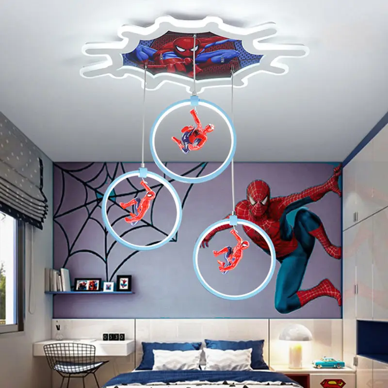 Superbe lustre Spiderman suspendu